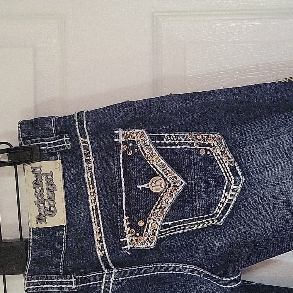 ROCK & ROLL Cowgirl Original Low Rise Jeans Embellished - Picture 3 of 11